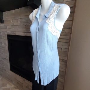 Blue sleeveless top sm